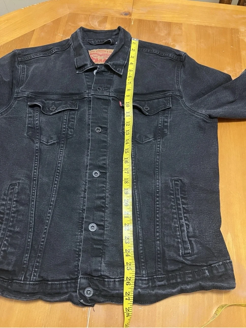 Levi’s 72334-0223 Black Denim Trucker Jacket Mens Size XL Distressed Type III
